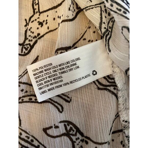A New Day women's sheer dog patterned high low collared button front blouse sz S - Picture 8 of 8
